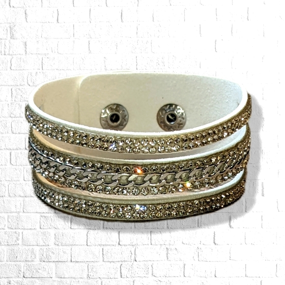 A4 New Bright White & Silver Crystal Rhinestone Wrap Bracelet Adjustable NEW - Picture 10 of 15